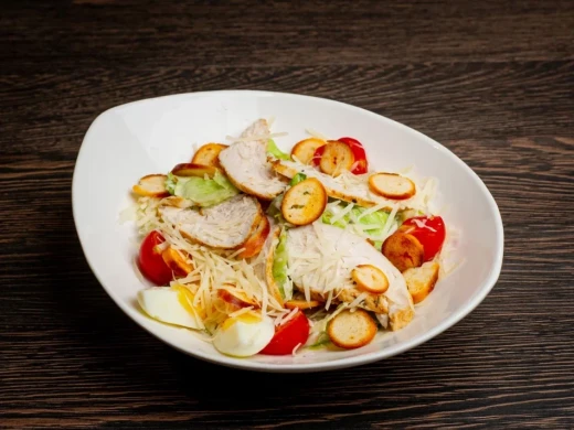Салат Цезарь с курицей, 200 г